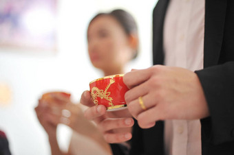 传统的中国人婚礼茶仪式