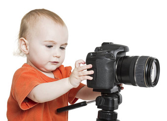 年轻的孩子数字相机