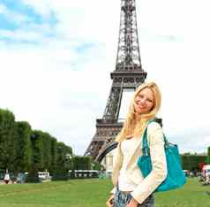 假期巴黎幸运的女孩埃菲尔铁塔塔