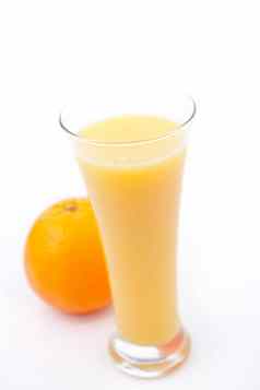 橙色完整的玻璃橙色汁
