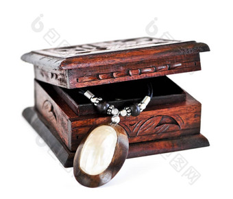 木珠宝盒子