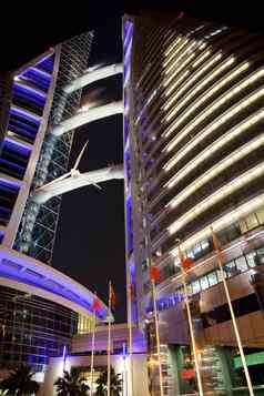巴林世界贸易中心晚上麦纳麦巴林