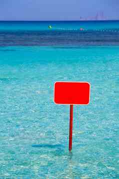 绿松石伊比沙岛Formentera红色的标志Copyspace