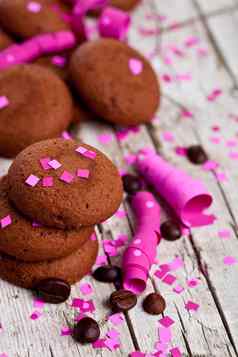 巧克力饼干咖啡豆子粉红色的丝带五彩纸屑