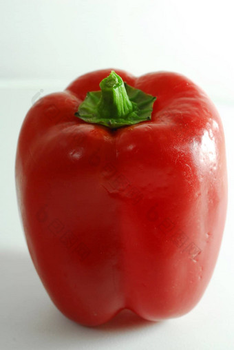 红色的贝尔胡椒蔬菜