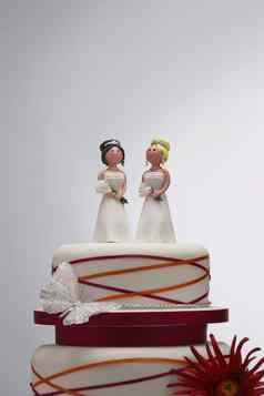 伴娘雕像婚礼蛋糕