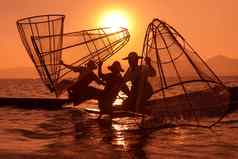 传统的钓鱼网缅甸