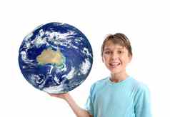 微笑孩子持有世界地球显示澳大利亚大洋洲
