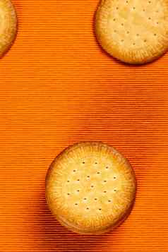 自制的饼干橙色布