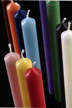 集团色彩斑斓的圆柱蜡烛