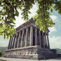 古老的配有饰菜的异教徒寺庙希腊寺庙亚美尼亚