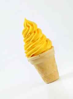 黄色的冰奶油锥