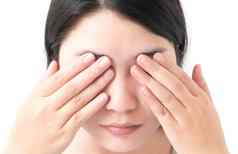 女人手关闭眼睛眼睛疼痛健康护理医疗