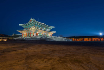 韩国Gyeongbokgung宫晚上首尔南韩国