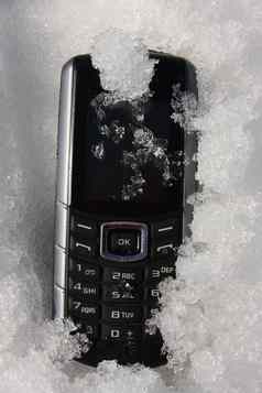 崎岖的电话冰