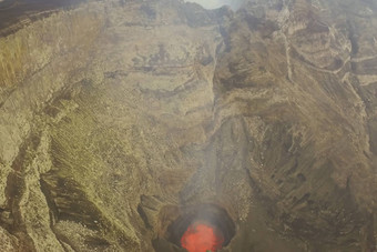 口火山岩浆熔融岩浆动物的鼻口