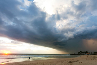 阿洪加拉海滩斯里兰卡斯里兰卡令人印象深刻的<strong>大气</strong>干扰