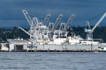 龙门起重机西雅图的最大船厂