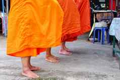 橙色音调和尚服装佛教佛教僧侣祝福