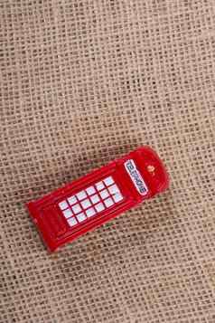 经典英国风格红色的电话展位