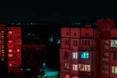 长曝光照片高层建筑红色的蓝色的灯晚上城市景观大城市生活
