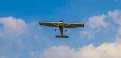 特技飞机飞行蓝色的天空云空气运输爱好体育