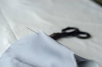 裁缝缝纫衣服