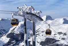 滑雪度假胜地贡多拉电梯小屋滑雪场滑雪度假胜地