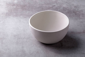 空空白白色陶瓷碗水泥董事会