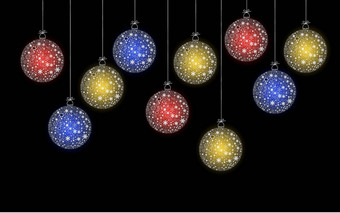 色彩斑斓的圣诞节球挂装饰