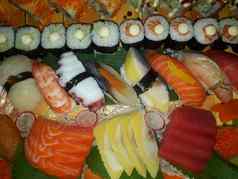 生鱼片寿司关闭大米鱼日本食物