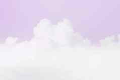 天空紫色的天空软云天空柔和的紫色的颜色软背景