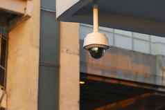 中央电视台安装建筑的屋檐确保安全建筑