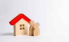 数据家庭房子白色背景真正的房地产首页购买销售负担得起的住房信贷抵押贷款改造建设补贴公民身份