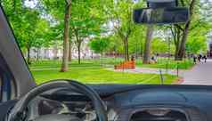 车挡风玻璃视图哈佛大学大学校园剑桥