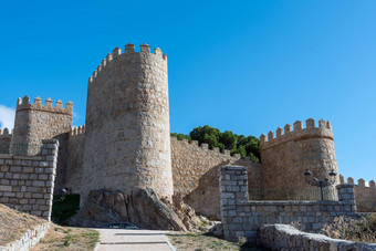 实施中世纪的城市墙阿维拉