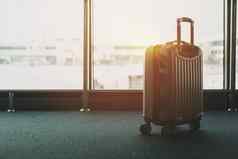 旅行行李等待区域机场标志旅行自由