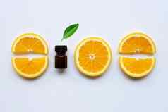 橙色至关重要的石油新鲜的橙色柑橘类水果