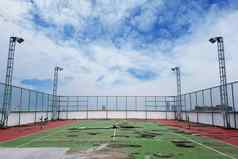 浪费网球法院地面打破洪涝灾害条件恶化网球法院