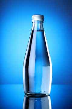 清洁纯矿物喝水瓶蓝色的使用