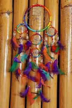 美丽的五彩缤纷的手工制作的追梦人自然竹子