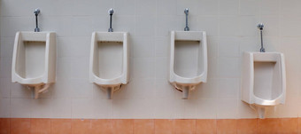 户外<strong>厕所</strong>。。。颜色橙色<strong>厕所</strong>。。。男人。<strong>厕所</strong>。。。视图小便池