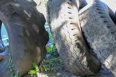 万隆印尼7月黑色的车轮胎橡胶rubb