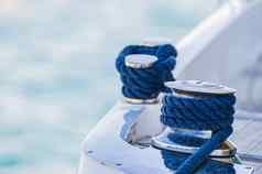 特写镜头夹板航海绳子现代电动机游艇甲板