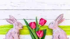 复活节装饰兔子花束郁金香花