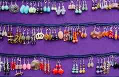 手工制作的装饰耳环珠宝出售公平