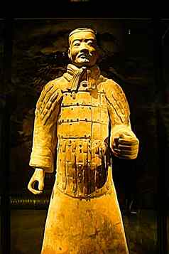 数字绘画风格代表雕像古老的中国人战士
