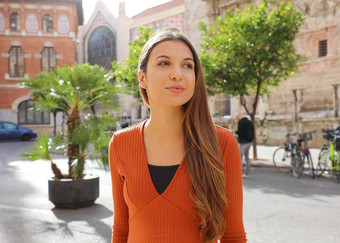 旅行西班牙年轻的美丽的女人访问城市瓦伦西亚西班牙欧洲