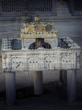 土耳其<strong>奥斯曼帝国</strong>风格古董喝水喷泉