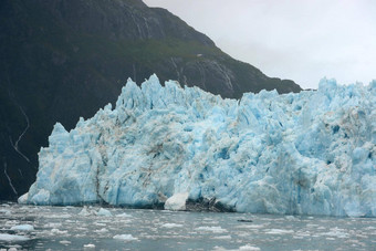 蓝色的冰潮水冰川